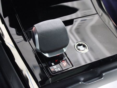 Used 2025 Land Rover Range Rover Sport Dynamic SE image 29