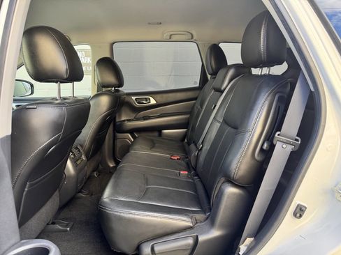 Used 2014 Nissan Pathfinder SL AWD/4WD image 19