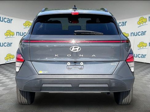Used 2024 Hyundai Kona SEL AWD/4WD image 5
