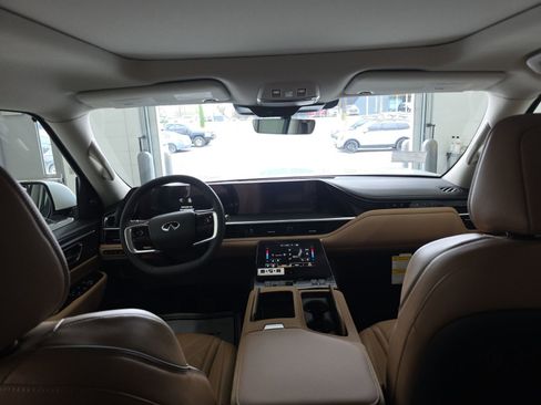 New 2026 INFINITI QX80 Luxe w/ Cargo Package AWD/4WD image 31
