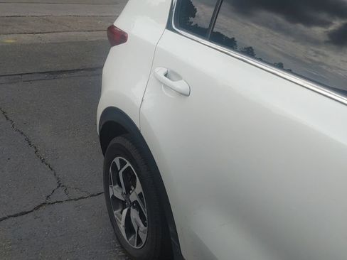 Used 2021 Kia Sportage LX FWD image 4