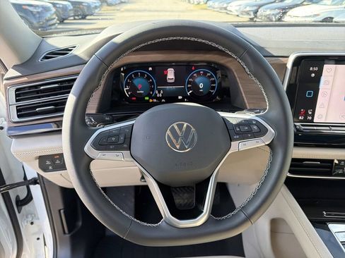 New 2026 Volkswagen Atlas SE FWD image 28