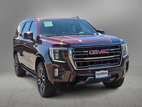 Used 2023 GMC Yukon AT4 w/ Technology Package image 3
