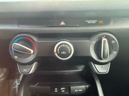 Used 2019 Kia Rio S image 16