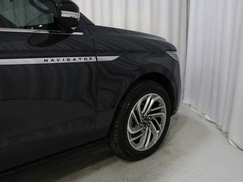 New 2026 Lincoln Navigator Reserve AWD/4WD image 27