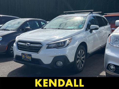 Used 2018 Subaru Outback 2.5i Touring image 1