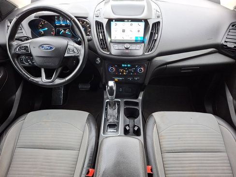 Used 2019 Ford Escape SE image 15