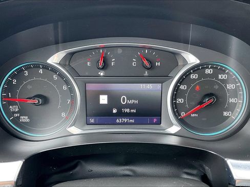 Used 2022 Chevrolet Traverse RS FWD image 20