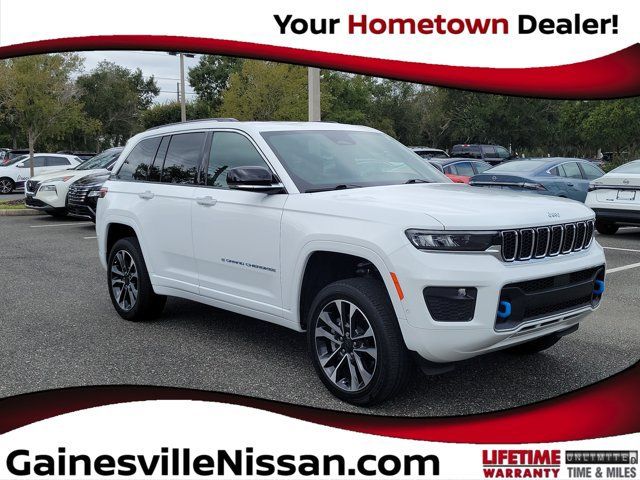 Used 2023 Jeep Grand Cherokee Overland AWD/4WD image 1
