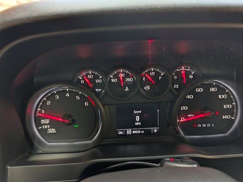 Used 2022 Chevrolet Silverado 1500 Custom AWD/4WD image 9