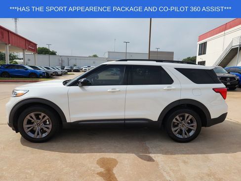 Used 2022 Ford Explorer XLT w/ Equipment Group 202A RWD image 4
