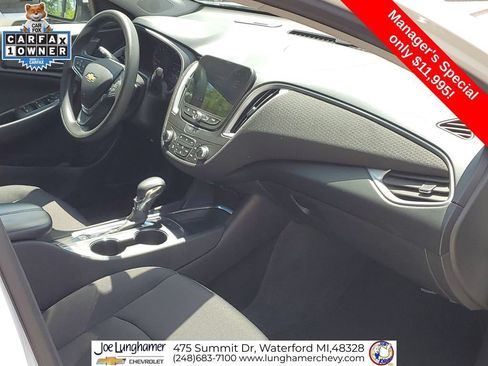 Used 2023 Chevrolet Malibu LT FWD image 27