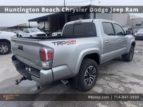 Used 2023 Toyota Tacoma TRD Sport image 5