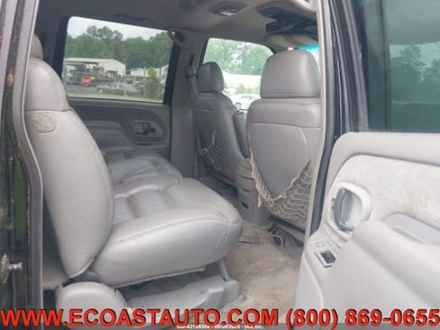 Used 1999 Chevrolet Suburban 2500 w/ Preferred Equipment Group 3 image 7