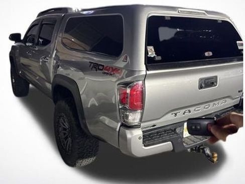 Used 2021 Toyota Tacoma TRD Off-Road w/ Technology Package image 13