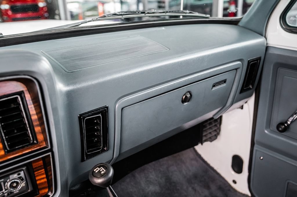 Used 1988 Dodge Ramcharger 4WD image 49