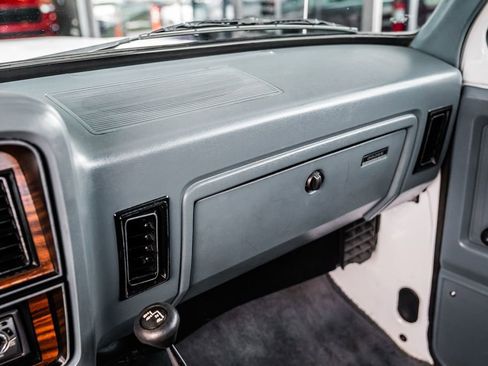 Used 1988 Dodge Ramcharger 4WD image 49