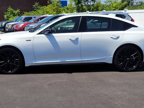 Used 2026 Cadillac CT5 V w/ LPO, ONYX Package AWD/4WD image 9