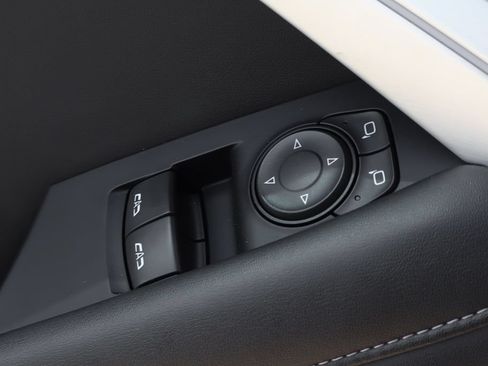 Used 2020 Chevrolet Camaro SS RWD image 18