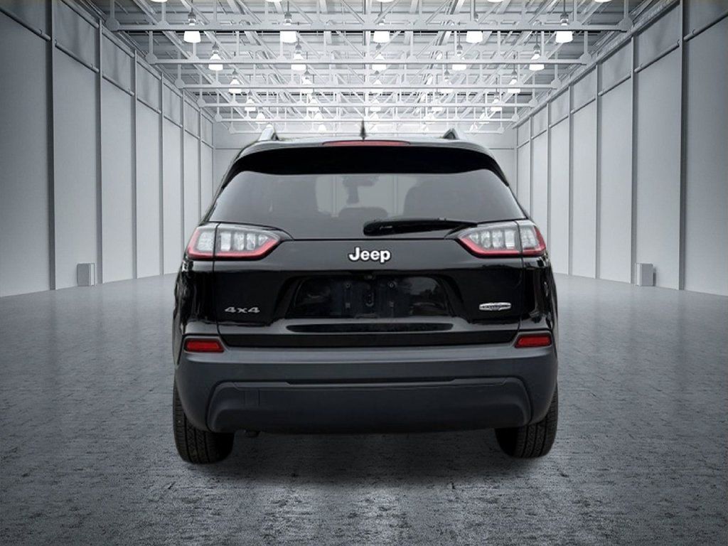 Used 2019 Jeep Cherokee Latitude Plus w/ Cold Weather Group AWD/4WD image 20