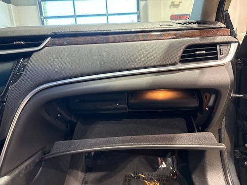 Used 2013 Cadillac XTS Premium AWD/4WD image 80