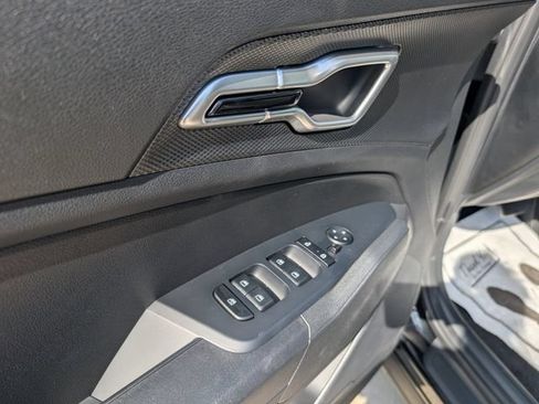 Used 2025 Kia Sportage LX FWD image 9