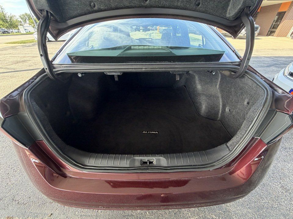 Used 2025 Nissan Altima 2.5 SL AWD/4WD image 31