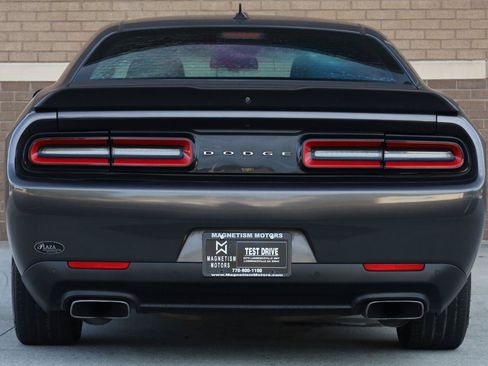 Used 2019 Dodge Challenger R/T Scat Pack w/ Plus Package RWD image 12