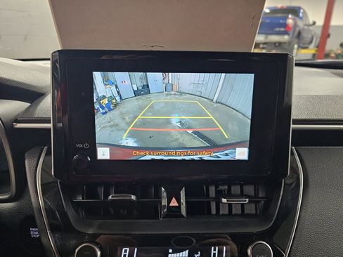 Certified 2024 Toyota Corolla Cross XLE image 24