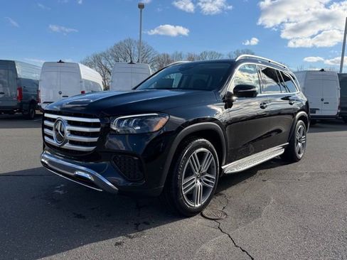 New 2026 Mercedes-Benz GLS 450 4MATIC image 3