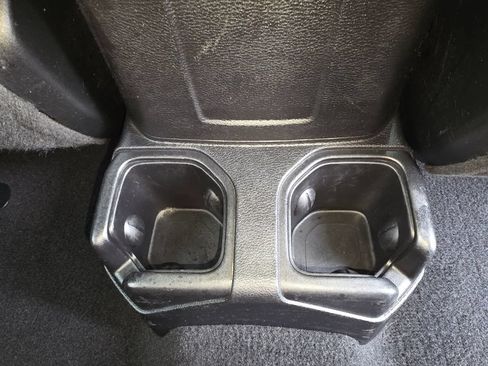 Used 2018 Jeep Wrangler Unlimited Sport S AWD/4WD image 20
