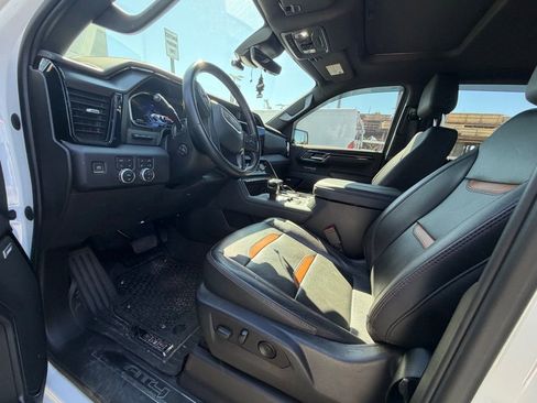 Used 2023 GMC Sierra 1500 AT4 w/ AT4 Premium Package image 6