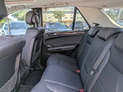 Used 2010 Mercedes-Benz ML 350 2WD image 16