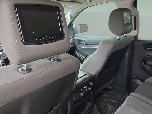 Used 2015 GMC Yukon SLE RWD image 12