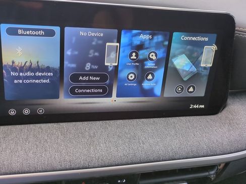 New 2026 Nissan Kicks SV w/ Cold Weather Package FWD image 18