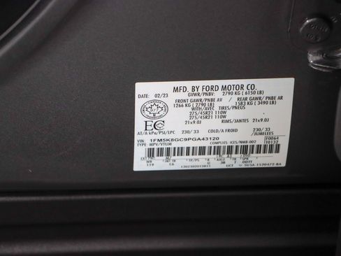 Used 2023 Ford Explorer ST w/ Technology Package AWD/4WD image 35