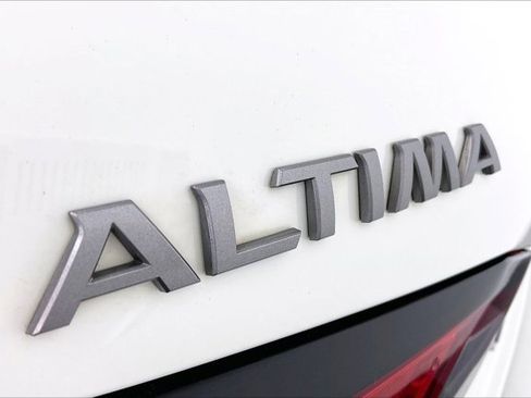 Used 2023 Nissan Altima 2.5 SR image 31