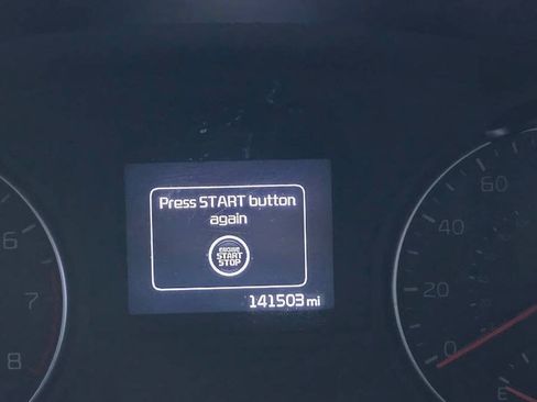 Used 2016 Kia Optima LX FWD image 14