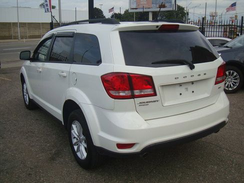 Used 2016 Dodge Journey SXT image 3