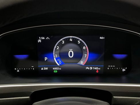 Used 2024 Volkswagen Tiguan SE R-Line image 23