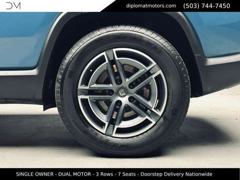 Used 2025 Rivian R1S Adventure AWD/4WD image 45