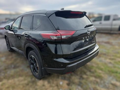 Certified 2024 Nissan Rogue SV w/ SV Premium Package image 5