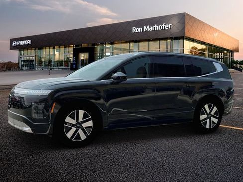 New 2026 Hyundai Ioniq 9 SEL image 2