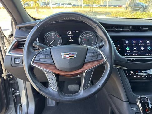 Certified 2022 Cadillac XT5 Premium Luxury w/ Technology Package image 24