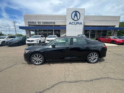 Used 2025 Acura Integra FWD image 2