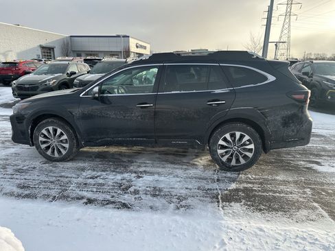 Used 2025 Subaru Outback Touring w/ Popular Package #2 image 33