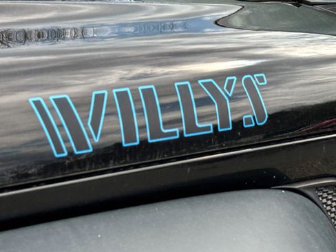 Used 2023 Jeep Wrangler Unlimited w/ Cold Weather Group image 6