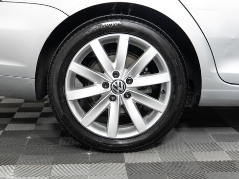 Used 2014 Volkswagen Jetta TDI image 38