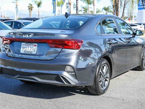 Used 2022 Kia Forte LXS image 7