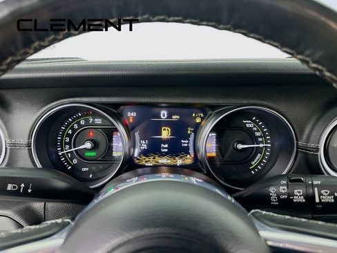 Used 2023 Jeep Wrangler Unlimited Sahara w/ Cold Weather Group image 18